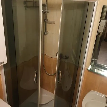 Apartment 6 Osobowy *
